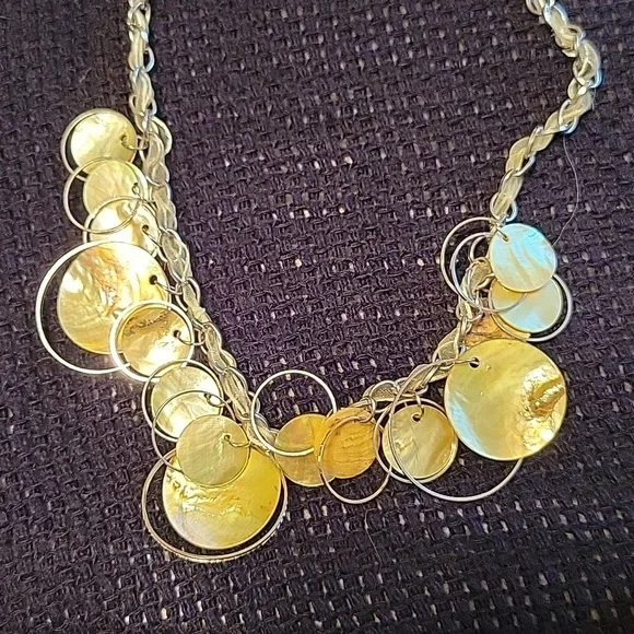 Vintage necklace & earrings set, silver metal rings & shells, unique - Picture 4 of 5